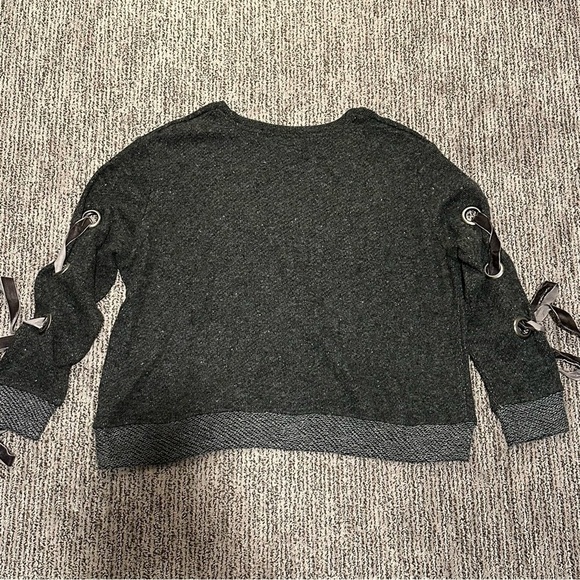 Anama Gray Ribbon Tied Scoop Neck Sweater - Picture 11 of 12